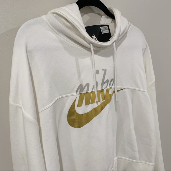 Nike Rally Gold Metallic Cropped Hoodie - Picture 5 of 9